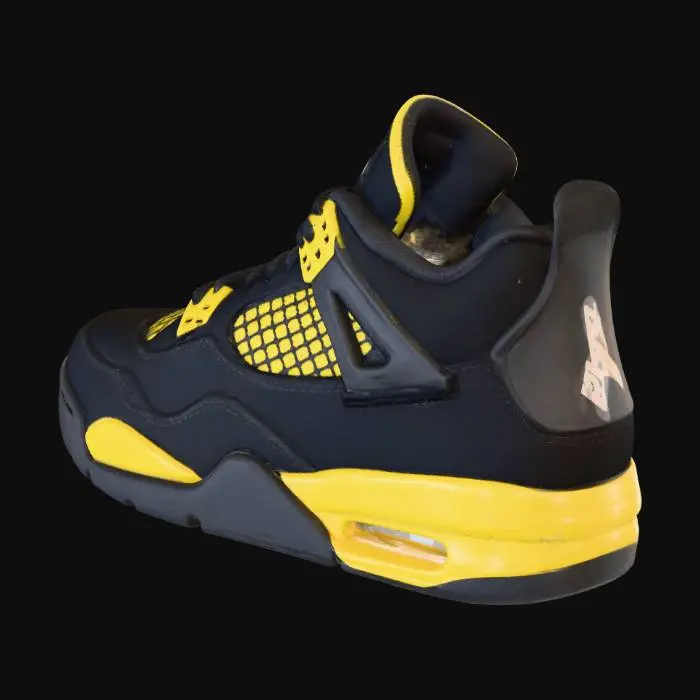 3D model for Sneaker Essence