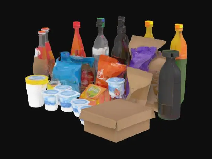 3D model for Модель представляет собой разнообразие типичных товаров из продуктового магазина: глянцевые пластиковые и стеклянные бутылки газировок и алкоголя с яркими этикетками, матовые шуршащие пакеты снеков, содержащие хрустящие кусочки, небольшие цилиндрические стаканчики йогуртов с фольгированными крышками, и плотные картонные коробки с полуфабрикатами. Объекты различаются по форме, цвету и текстуре, создавая коллекцию из гладких, ребристых, зернистых и плоских поверхностей, все ярких и привлекательных оттенков.
