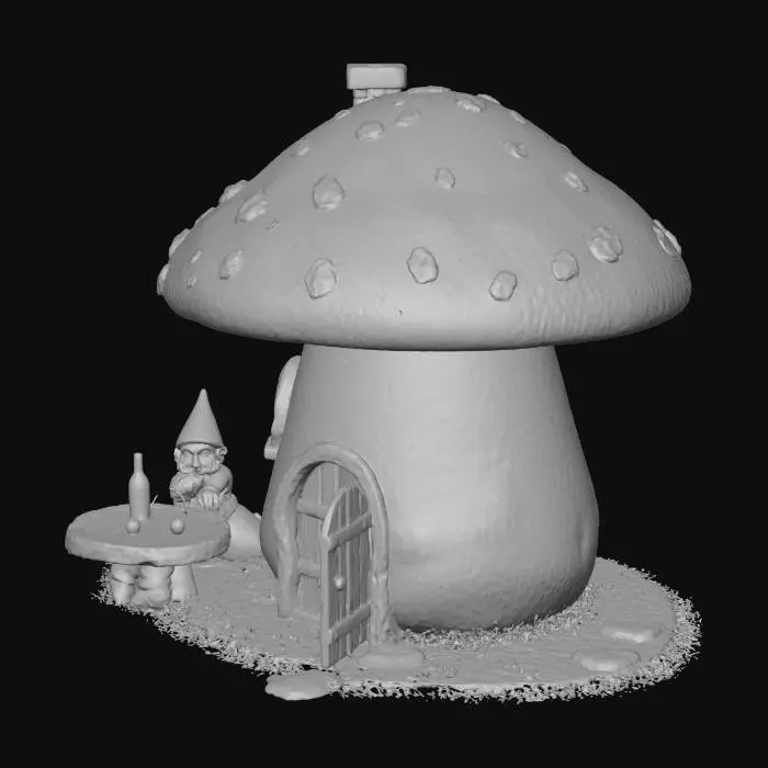 3D model for muchomor na trawie z oknem i okiennica drewniana oraz drewnianymi drzwiami, ktore sa otwarte, z kapelusza muchomora wystaje komin. Przed domkiem muchomorem siedzi przy stole krasnal na malym kamyku. na stole stoi butelka wina i lezy fajka.