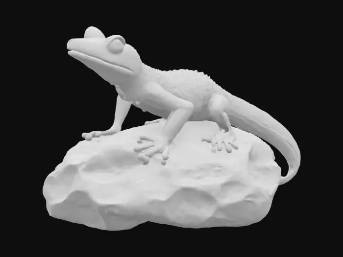 3D model for glass  figurine of gecko on rock with flat bottom. 