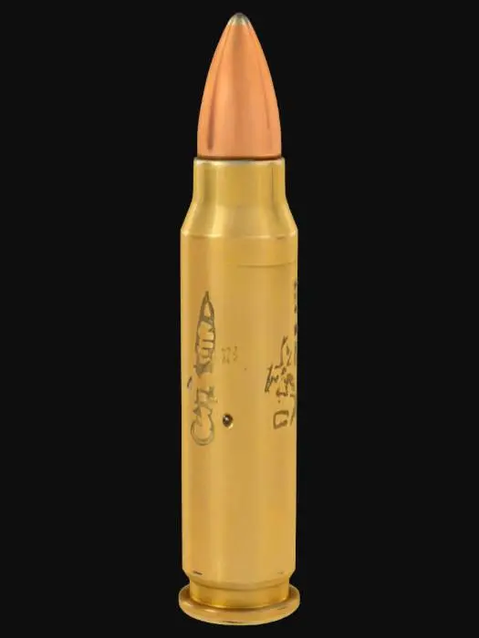 3D model for Патрон калибра 7,62 мм: цилиндрическая латунная гильза с закраиной, сужающейся к основанию. На переднем конце — остроконечная пуля с медной оболочкой и свинцовым сердечником конусообразной формы. Задняя часть гильзы имеет круглый капсюль с выемкой для бойка. Поверхность гильзы матовая с полосками от штамповки, на боку — маркировка (калибр, производитель). Длина 5-7 см, диаметр соответствует калибру. Металлические части блестят, пуля темно-серая или бронзовая