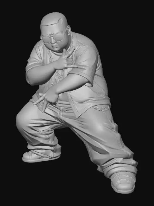 3D model for Toma como referencia la foto. Convierte a la persona en un personaje estilo anime . estilo homie. con su camisa abierta. y pantalones largos que cubren sus pies . con lentes oscuros. en pose de ganster. sin cabello. corte de pelo fade