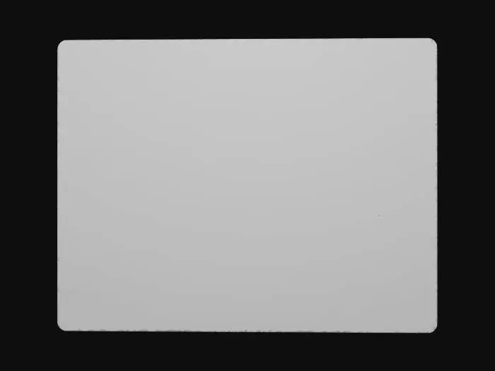 3D model for 3D-модель классического окна ошибки операционной системы Windows. Оно представляет собой прямоугольное окно с **серым** фоном. В верхней части находится заголовок с текстом **"Ошибка"** и стандартным значком **красного** круга с **белым** крестом. В центре окна расположена иконка **красного** круга с **белым** восклицательным знаком, а рядом с ней текст сообщения об ошибке: **"Произошла непредвиденная ошибка. Пожалуйста, перезагрузите систему."** В нижней части окна находится кнопка **"ОК"** с **серым** фоном. Все элементы окна имеют четкие, пиксельные границы, как в старых версиях ОС. Текстура окна выглядит плоской, но с легким объемом, имитирующим элементы графического интерфейса.