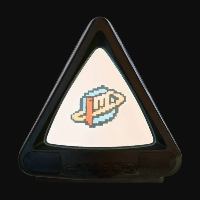 3D model for Pointless objects: a triangular TV