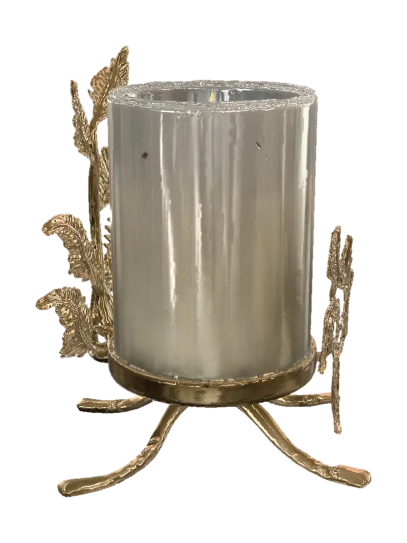 Candlelight in a Golden Leaf Candelabrum - Candleholder 3D model, vytvořený pomocí AI