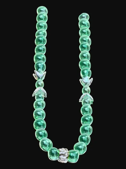 3D model for A elegant jade necklace with diamond clicks, jade beads are all in round shape with size of 4mm , total length of the necklace is 48cm, jade beads are in bluish green color and translucent, the necklace can be used as bracelet too.