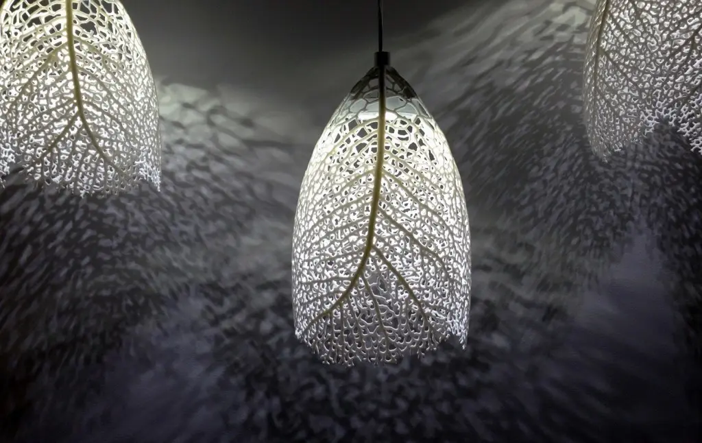 3d-printing-art-leaf-vein-lamp