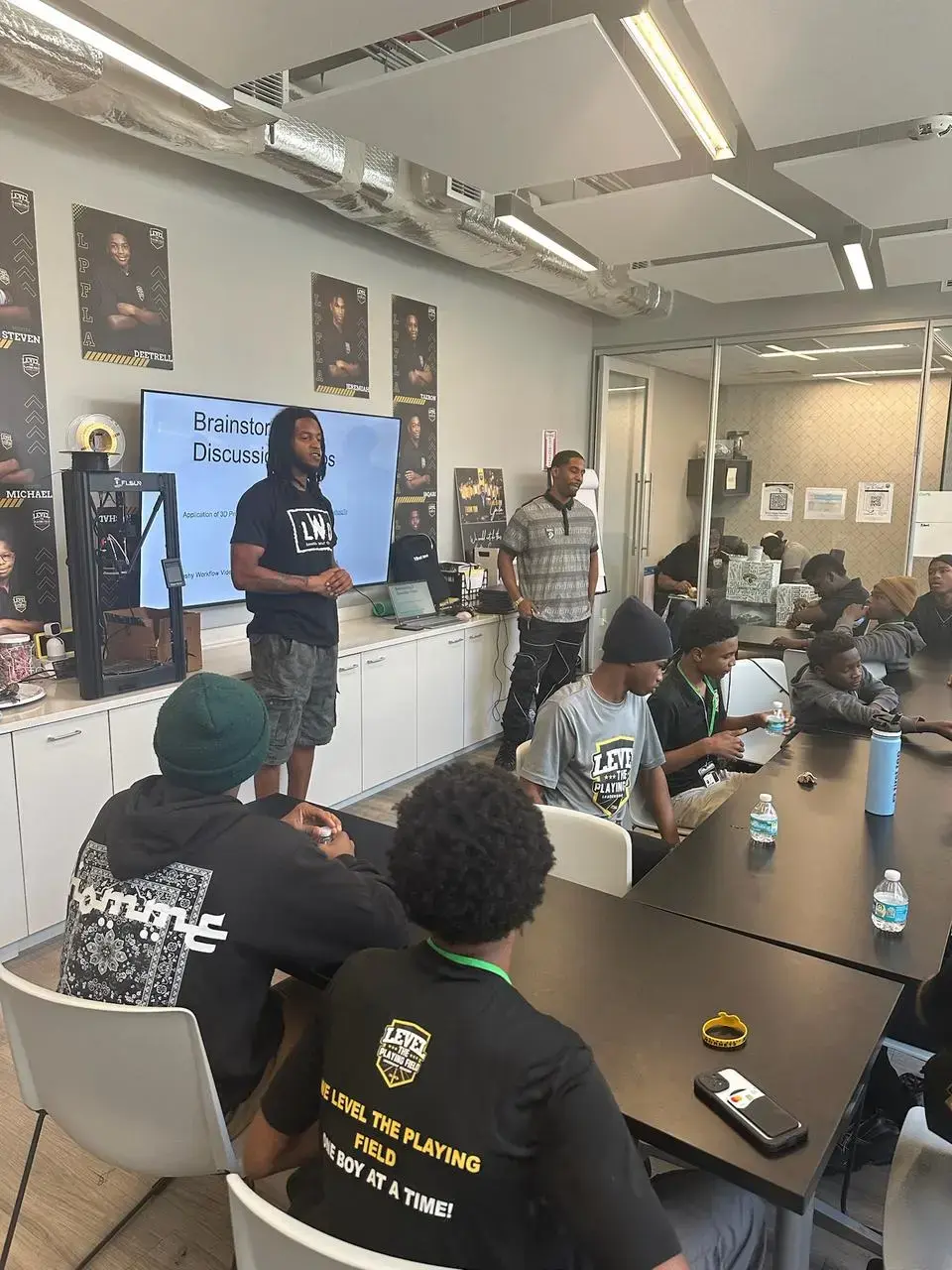 meshy-demo-in-classroom