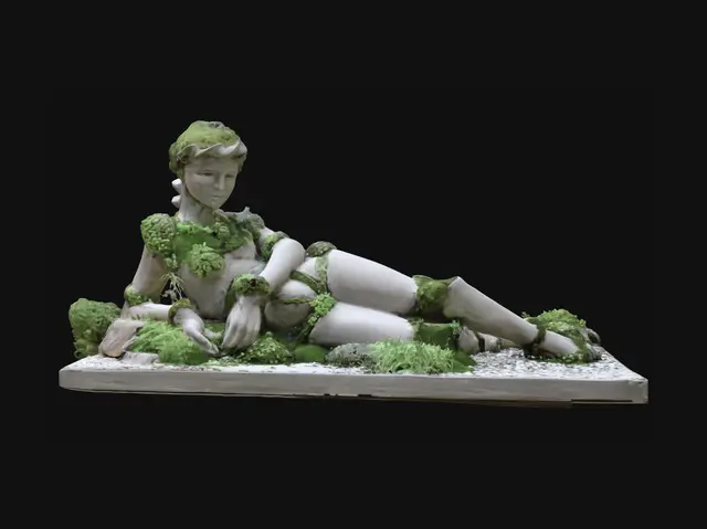 3D model for Mossy Reclining Muse