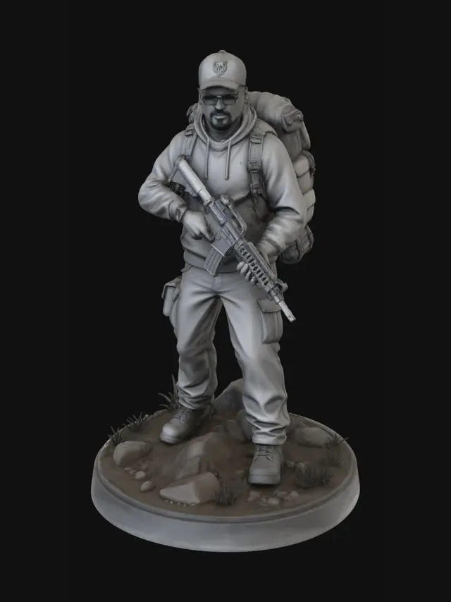 3D model for Superviviente Excursionista Z Survivors
Escala
* Escala Heroic 32 mm.
* Altura total miniatura: 32 mm.
* Altura hasta los ojos: 28 mm.
* Base circular: 25 mm diámetro.
* Espesor base: 3 mm.
Posición
Postura relajada pero alerta.
* Pie izquierdo adelantado.
* Pie derecho ligeramente retrasado.
* Rodillas levemente flexionadas.
* Cabeza mirando al frente.
* Rifle sostenido con ambas manos cruzado sobre el pecho.
Rostro
Basado en la fotografía original:
* Barba corta.
* Perilla marcada.
* Bigote conectado.
* Rasgos masculinos adultos.
* Expresión tranquila pero vigilante.
Gafas
Usar exactamente el estilo de la fotografía de las gafas:
* Montura metálica fina.
* Forma rectangular.
* Lentes estrechas.
* Patillas delgadas.
Gorra
* Gorra de excursionista.
* Visera curva.
* Costuras visible