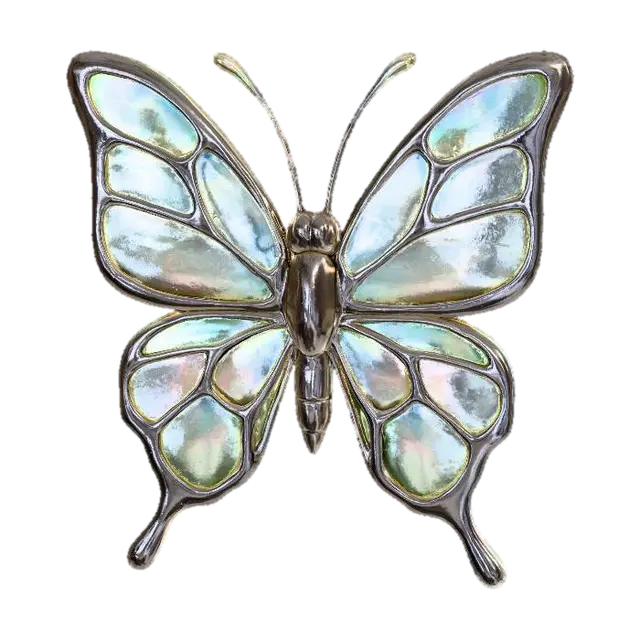 give me 30 still frames of an animation of a butterfly opening it's wings.… - Transformation 3D model, vytvořený pomocí AI