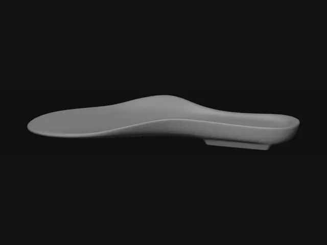 3D model for 43码鞋垫,长270mm,前掌宽100mm,后跟宽65mm,整体前端为3mm,后脚跟端为5mm,底面大体平整,输出STL,适合3D打印