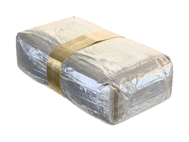 Package Wrapped in Plastic 3D model, vytvořený pomocí AI