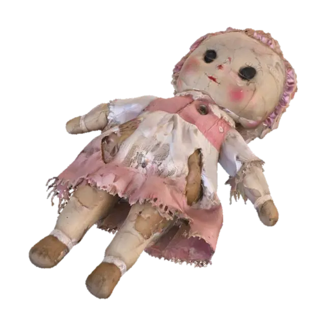 Modèle 3D A 3D model of a small child’s ragdoll toy, lying discarded on the ground. The doll should… - Torn, généré par IA