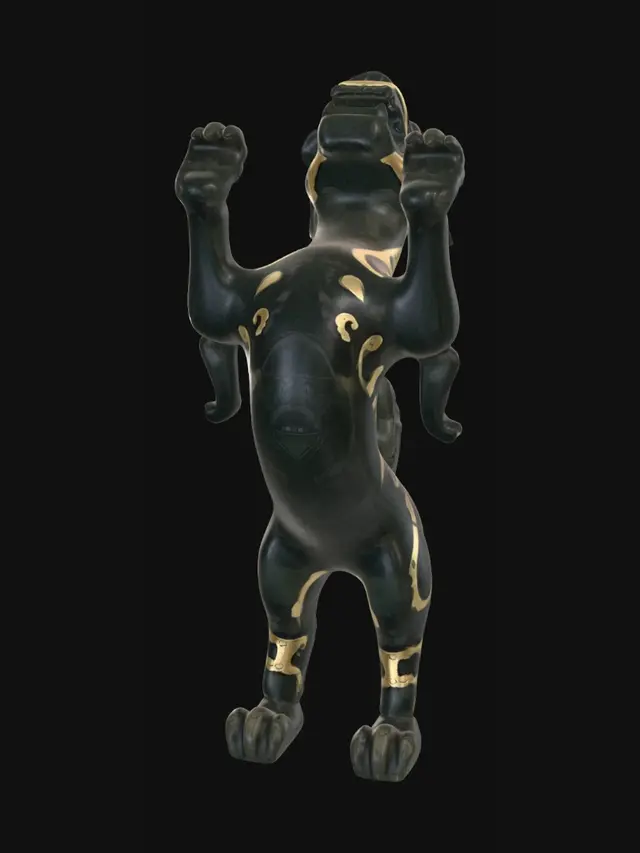 3D model for Golden Scrollwork Hound