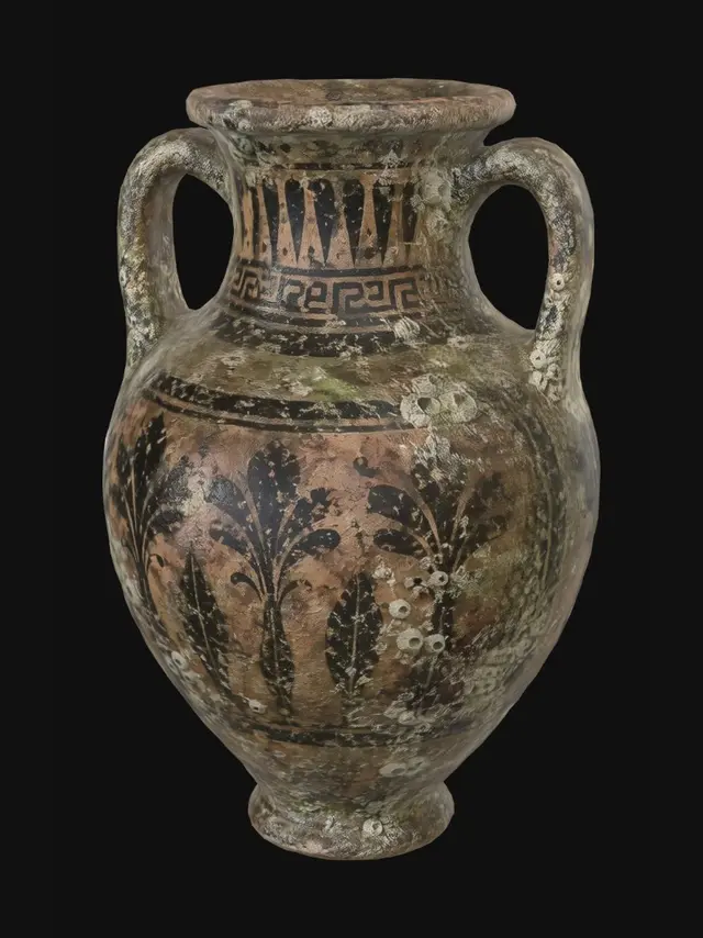3D model for Ancient Greek-style amphora with floral motifs