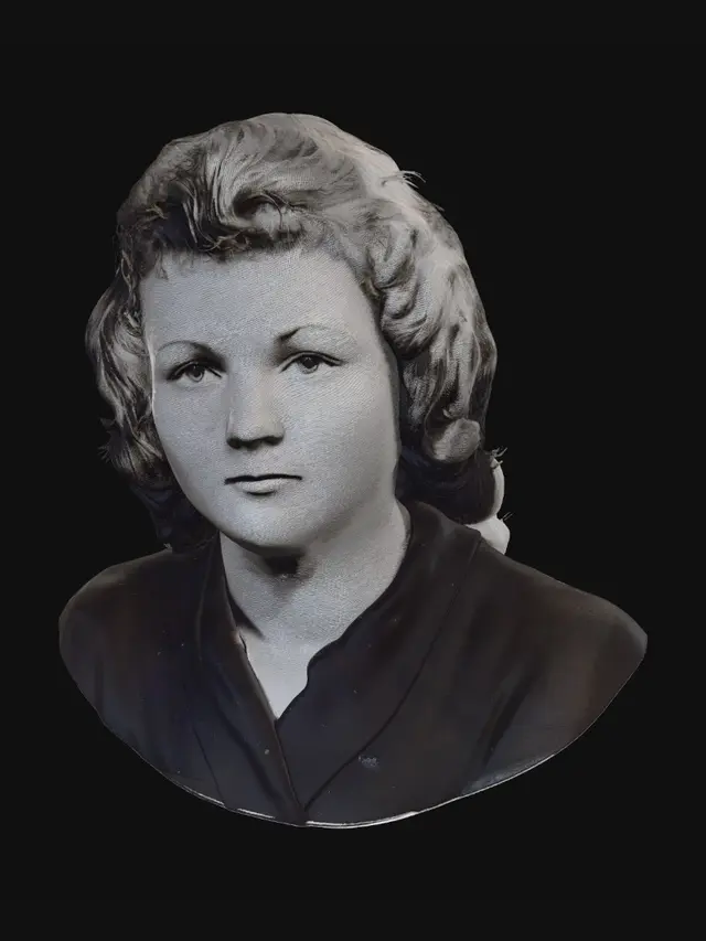 3D model for Classic 1950s Portrait